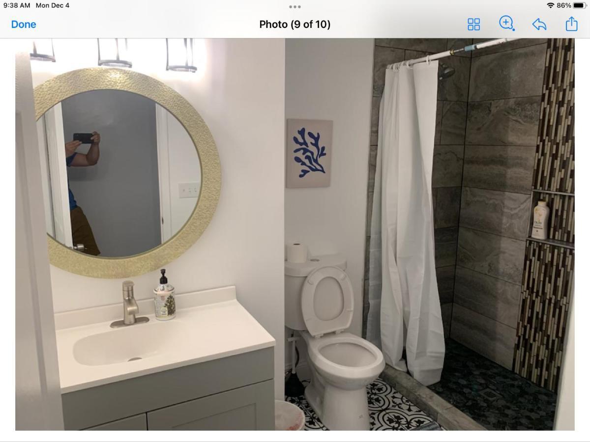 Stylist Bedroom Central Of Baltimore Exterior foto